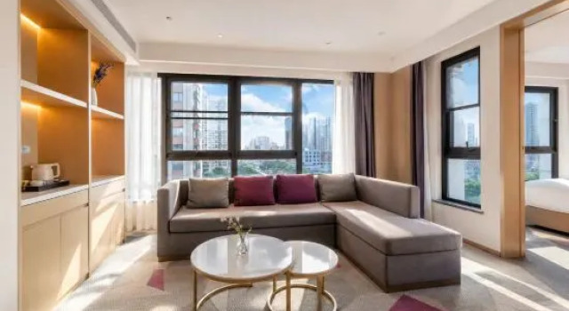 Suite lifeng Hotel