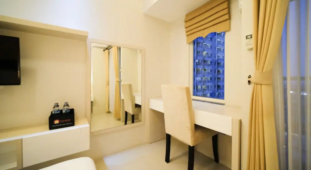 Warm Designed Studio At Orchard Supermall Mansion Apartment