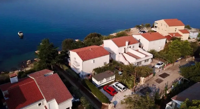 Апартаменты Apartment in Seline by the Sea