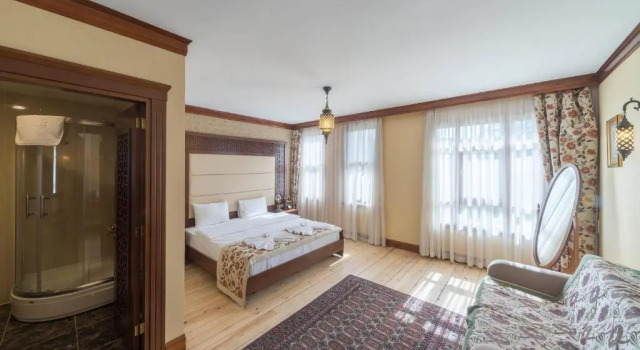 Family room Lalinn Hotel