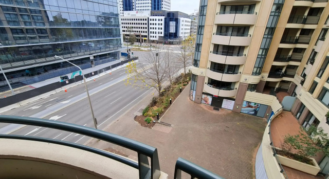 2BR 2Bath L4 Executive Apartment, in City Centre, Забронировать Апартаменты/квартира Отели Канберры с парковкой, рядом с Парк Commonwealth, Парковка