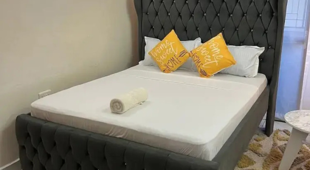 Студия Deluxe Lux Suites Lakeview Studios  Bamburi