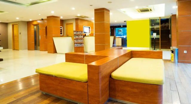 Life Hotel Stasiun Kota Surabaya