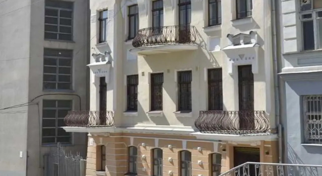 Kname Stc Osvita, Prenota Hotel Hotel a Kharkov con parcheggio, Parcheggio