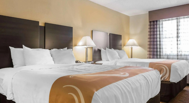 Четырёхместный люкс Quality Inn & Suites Pittsburgh Harmarville