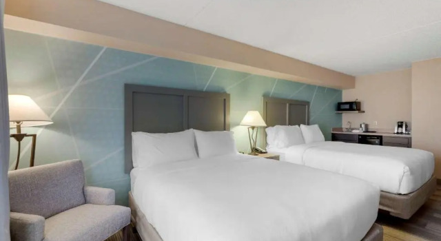 Четырёхместный номер Standard Comfort Inn & Suites Boulder