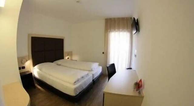 Villa Cameras