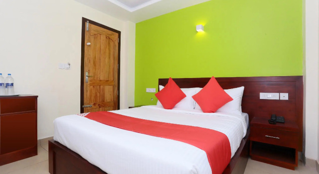 OYO 23318 West Gate Inn & Suites