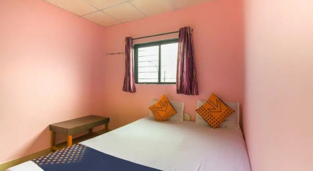 SPOT ON 65135 Hotel Suvarna Samrat Lodge, Reserva ahora Hotel Khamshet Maharashtra