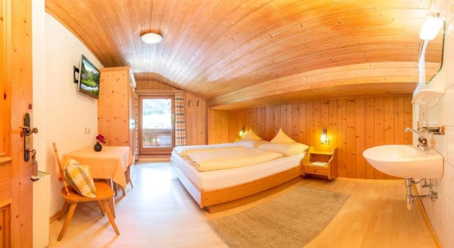 Haus Sonnenseit'n, Rezervovat Hotel Hotely v Tyrolsko s parkováním, Parkování
