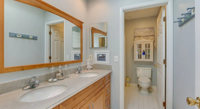 Коттедж 2 Mi to Beach: Hilton Head Home w/ Furnished Deck