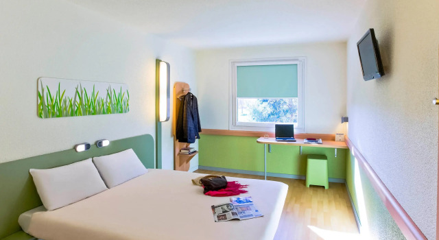 Ibis Budget Madrid Alcalá de Henares La Dehesa, Забронировать Отель Алькала-де-Энарес Провинция Мадрид