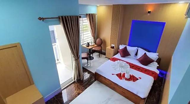 Номер Deluxe с балконом Pheng Chenda Hotel