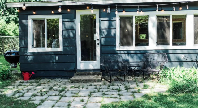 Коттедж с видом на реку The Cottage