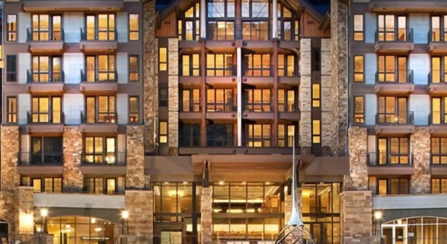 Platinum Vail Solaris 2 Bedroom Vacation Rental Set At The Base Of The Mountain Just Steps From The Gondola, Забронировать Апартаменты/квартира СПА-отели Вейл, SPA-услуги