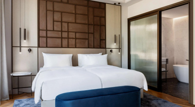 Люкс with Terrace and Hot Tub Presidential Radisson Collection Hotel, Magdalena Plaza Sevilla