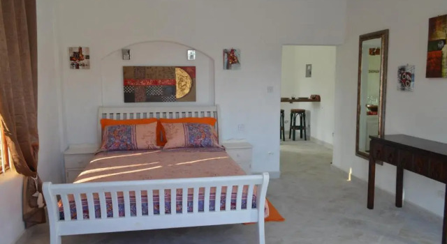 Frangipani Apartment