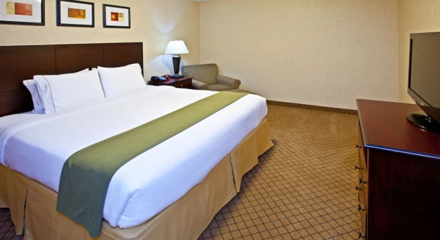 Двухместный номер Standard Holiday Inn Express Hotel & Suites Anderson by IHG