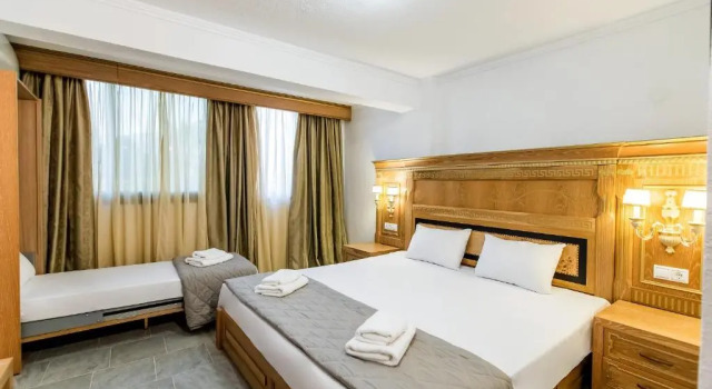Трёхместный номер Economy Greek Pride Seafront Hotel