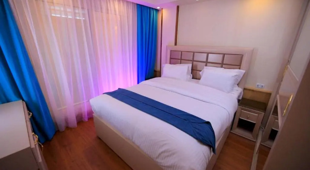 Полулюкс Villa 14 Suites