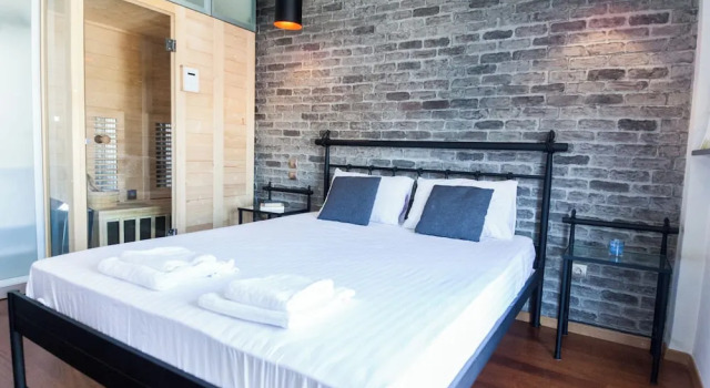 Stylish Sauna Retreat Apt in Gazi
