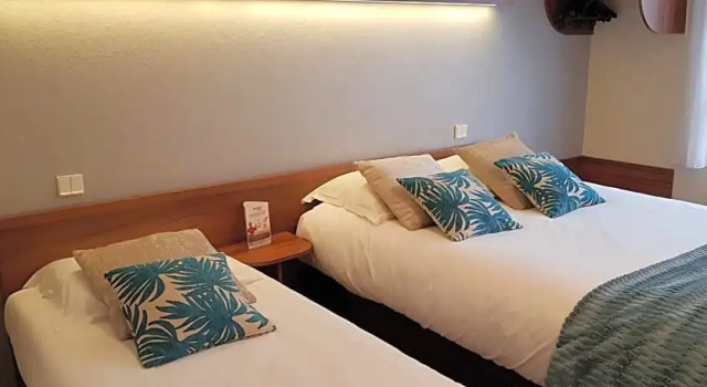 Номер Comfort Logis Hôtel Restaurant Le Sainte Mère