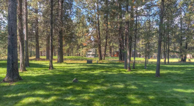 Wildflower Condo #44 by Village Properties at Sunriver, Забронировать Апартаменты/квартира Отели Санривер с парковкой, Парковка