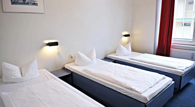 Camera Standard Hotel Transit Loft