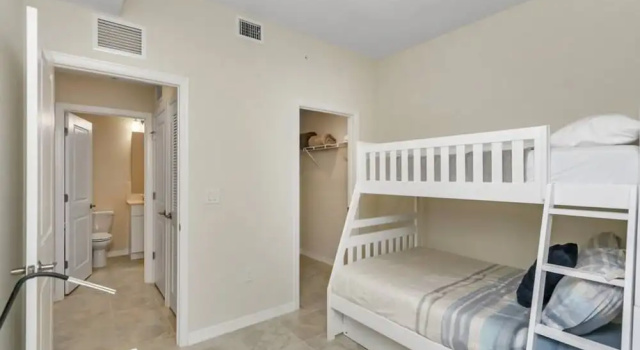 Family Place With Gorgeous View 4 Miles to Disney, Rezerwuj Hotel Kissimmee Kissimmee