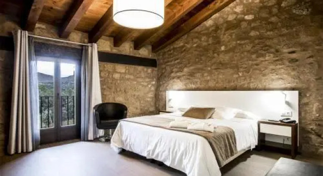 Hotel Restaurante Masía la Torre, Rezerwuj Hotel Mora de Rubielos Teruel