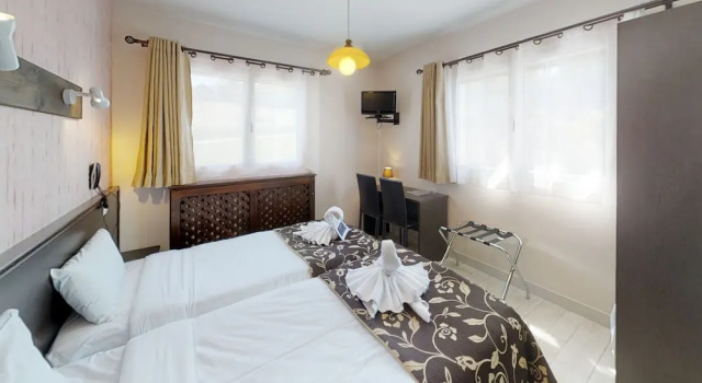 Номер Standard Logis Hôtel Le Bellevue