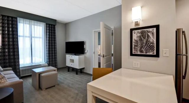 Люкс c 1 комнатой с красивым видом из окна Homewood Suites By Hilton Greenville Downtown