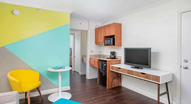 Люкс с видом на океан Beachside Hotel & Suites Cocoa Beach - Port Canaveral