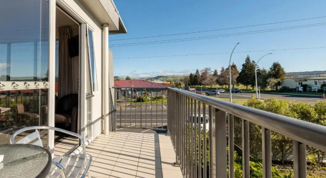 Апартаменты Lake Taupo Motor Inn