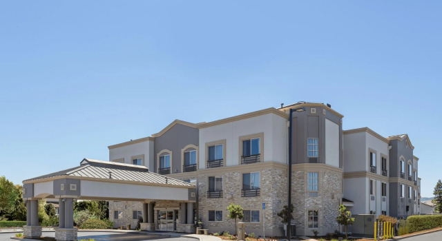 Holiday Inn Express Hotel & Suites San Jose-Morgan Hill by IHG, Забронировать Отель Морган-Хилл Область залива Сан-Франциско