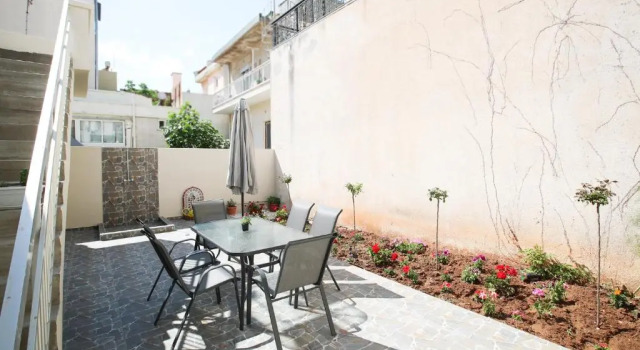 Коттедж с 2 комнатами Amazing house with private backyard