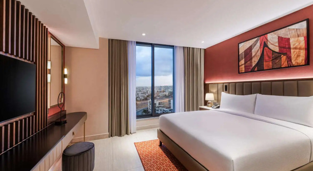 Номер Standard Doubletree By Hilton Amman Hotel & Residences