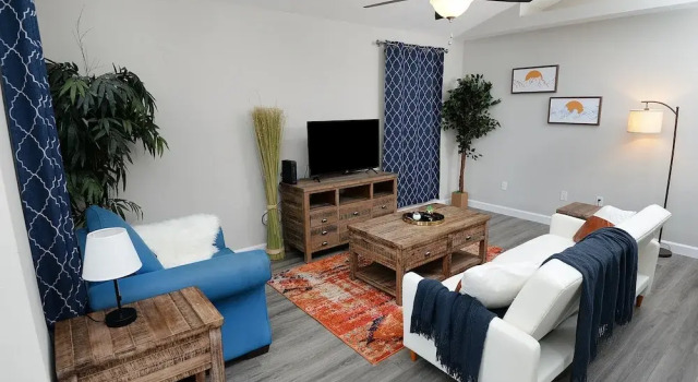 Stylish 3BR2BA Home | Gated Community | CozySuites, Book Hotel Hoteller i Inlet Beach med parkering, Parkering