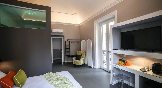 Двухместный номер Deluxe с балконом и с видом на город Family Affair Luxury Rooms&Suites