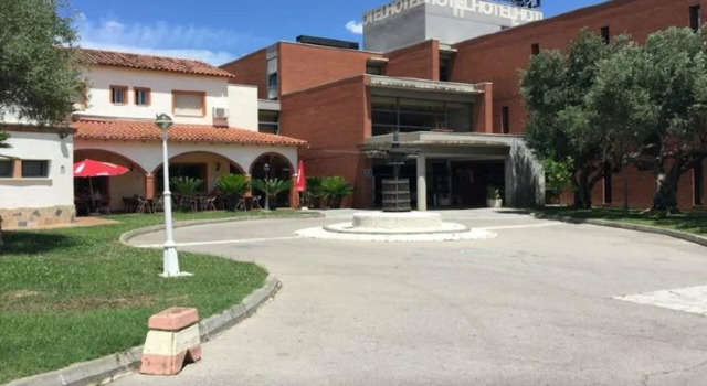 Hotel Les Torres, Rezerwuj Hotel Sant Esteve Sesrovires Baix Llobregat