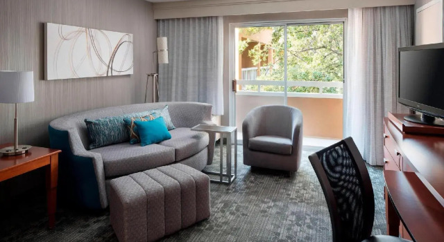 Courtyard by Marriott San Mateo Foster City, Забронировать Отель Отели Сан-Матео 3 звезды, рядом с Ice Center at San Mateo, 3*