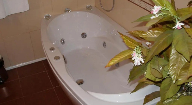 Полулюкс Hotel Brilliantin