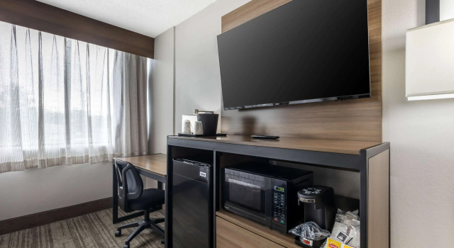 Четырёхместный номер Standard Best Western Plus Laurel