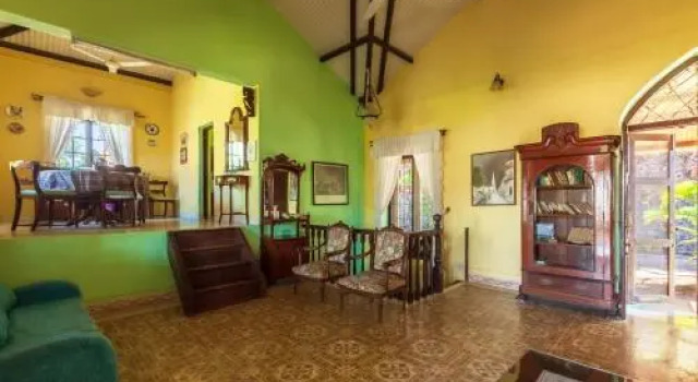 La Petite Maison