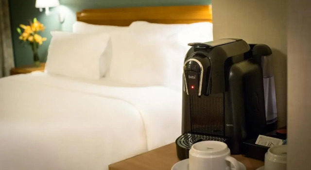 Двухместный номер Superior SANA Metropolitan Hotel