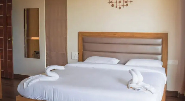 Thavika Silverwood Residence Yelagiri