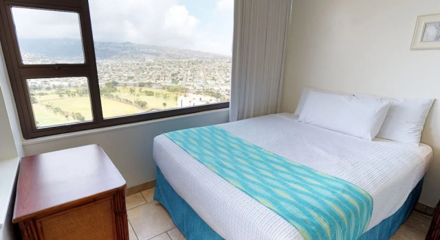 Deluxe Panoramic Mountain View Condo - 37th Floor, Free parking & Wifi, Забронировать Апартаменты/квартира Апартаменты Гонолулу, рядом с Royal Hawaiian Theater Legends in Concert Waikiki, Апартаменты/квартира