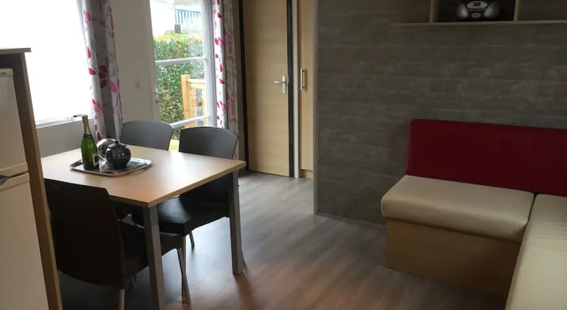 Joli Mobil Home cosy Pont-Aven, Забронировать Отель Отели Finistère с парковкой, Парковка