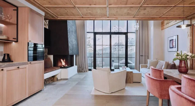 Апартаменты BelArosa Chalet - the luxury hideaway in the Swiss Alps