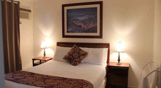 Starline Alpacas Farmstay Resort, Book Resort Broke Hunter Valley